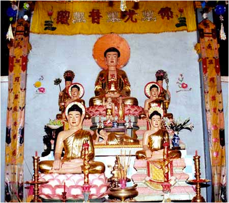 Điện Phật năm 1996