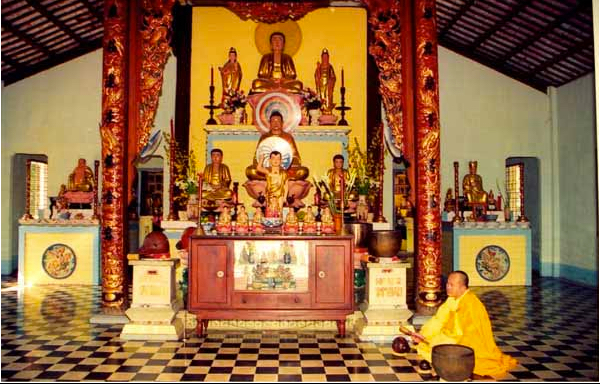 Điện Phật năm 1995
