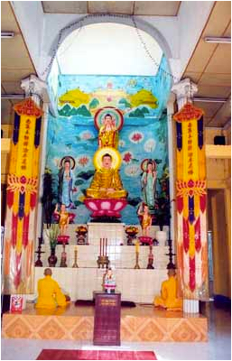 Điện Phật năm 2002