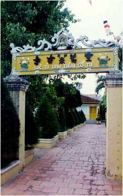 Cổng chùa