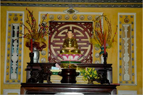 Bàn thờ Phật