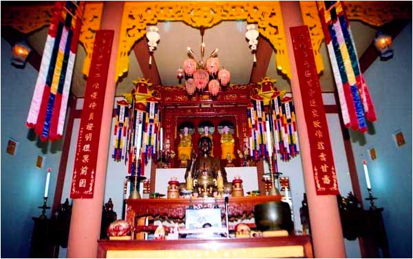 Điện Phật năm 2003