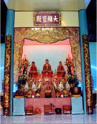 Điện Phật năm 2001