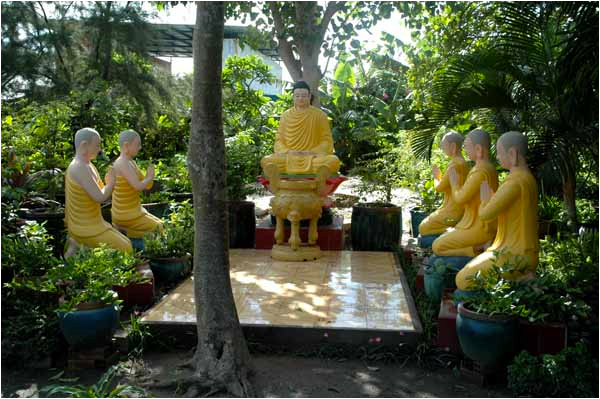 Tượng đức Phật thuyết pháp